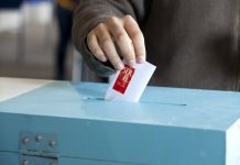 Se restringe voto a extranjeros aumentando los requisitos